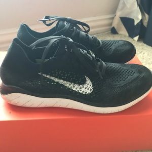 Nike shoes cash only price is Negotiable